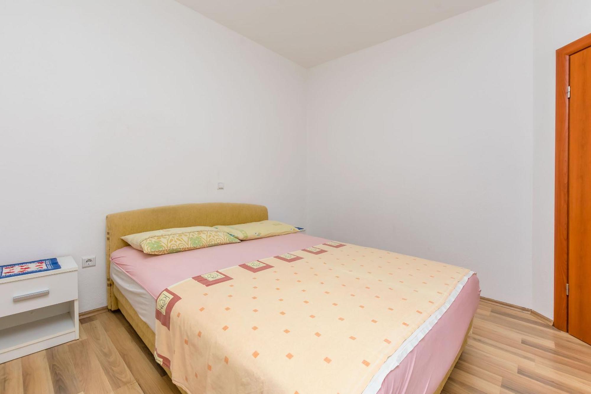 Apartment Anica *