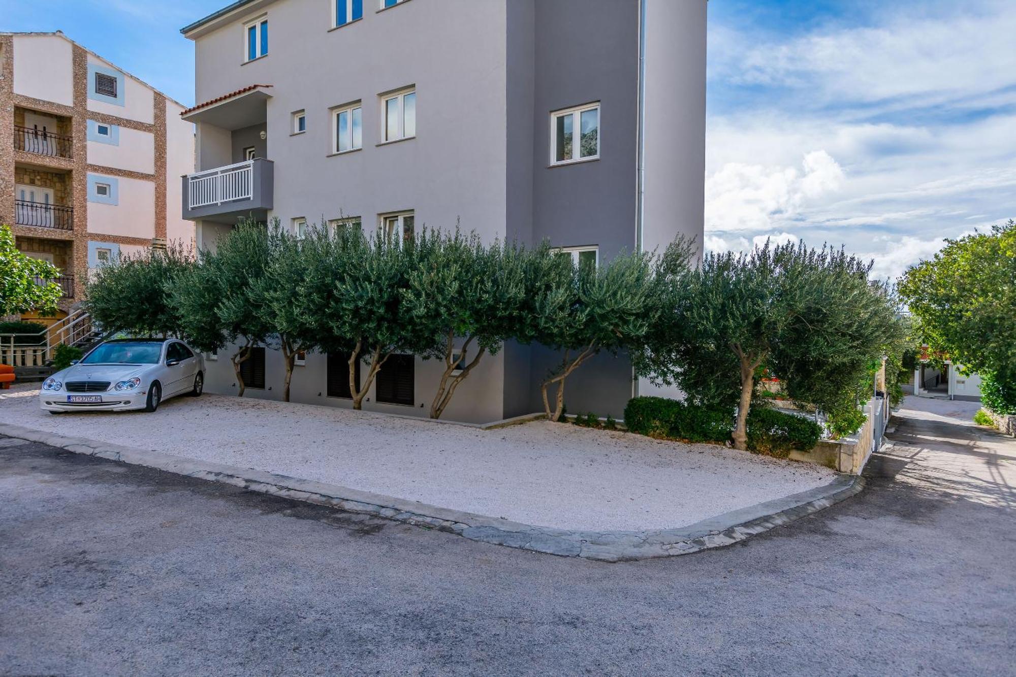 Anica Apartment